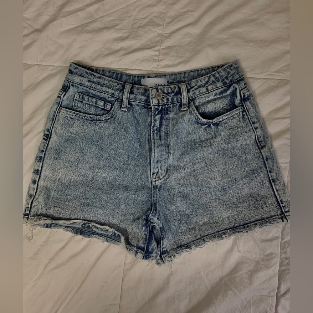 Cute vintage mom denim shorts